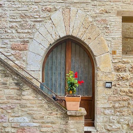 Assisi Anfiteatro Romano Exterior photo